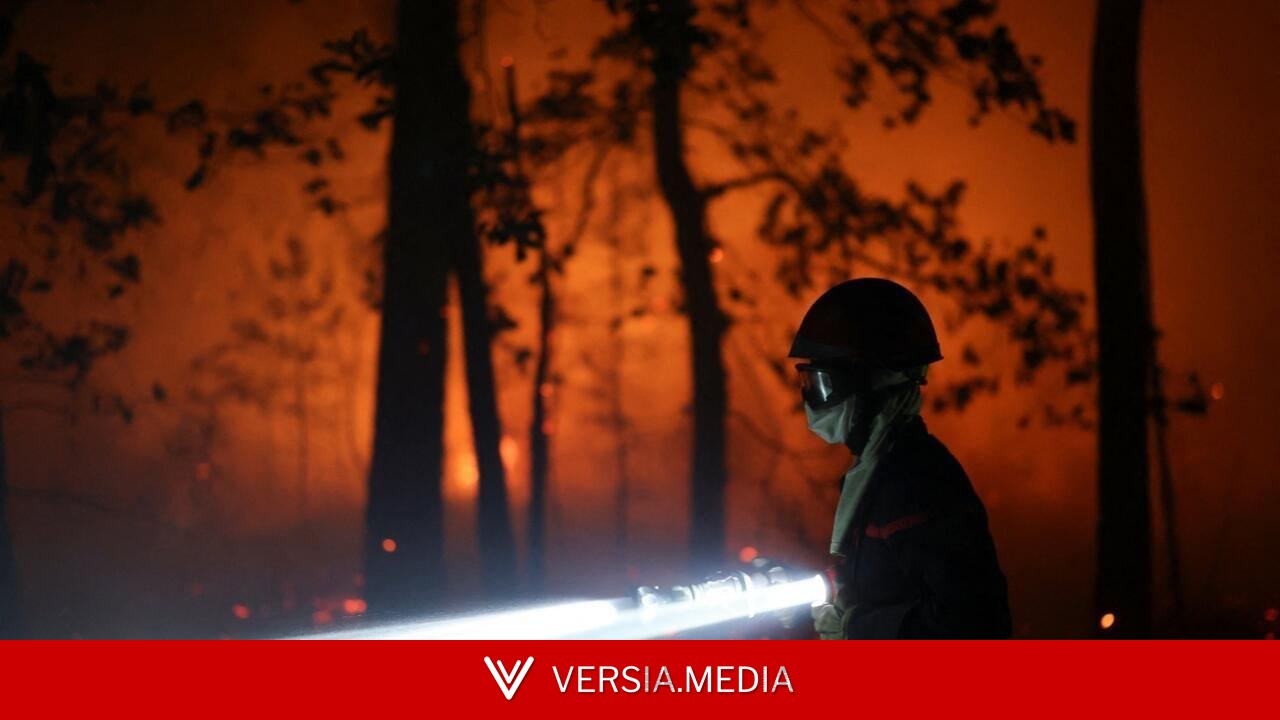 France: deux incendies ravagent toujours plus de 1900 hectares en forêt de Fontainebleau